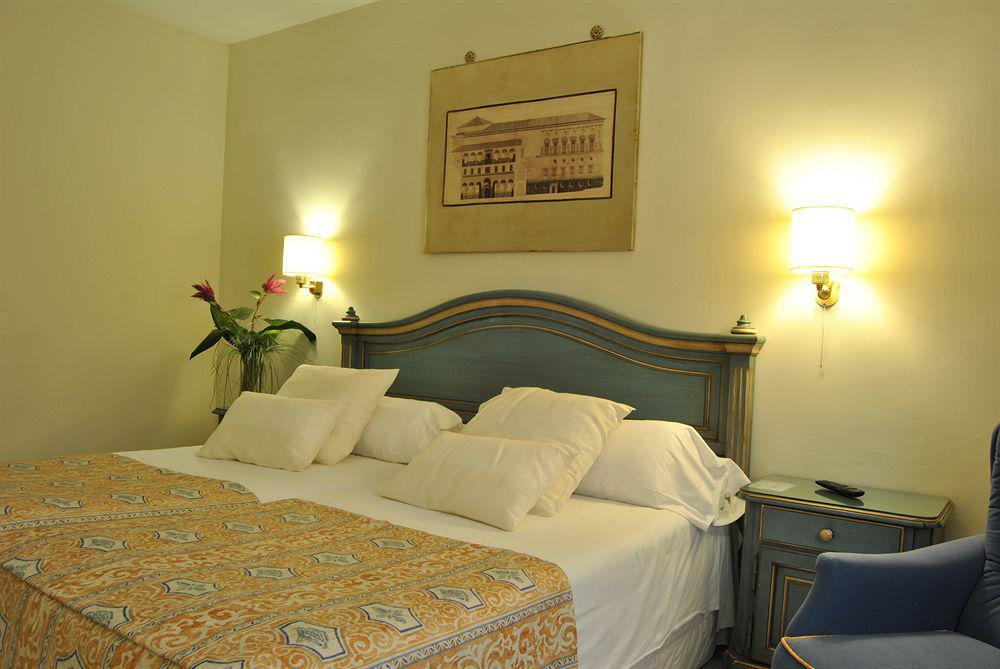 Porcel Sabica 4*